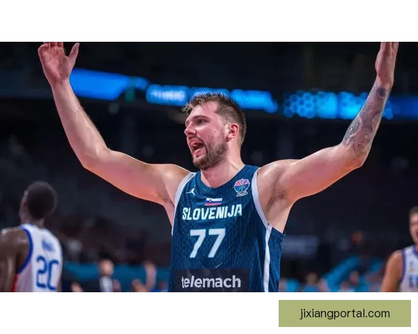 海斯20分钟8中8狂砍26分赛后直言东契奇别再领罚牌